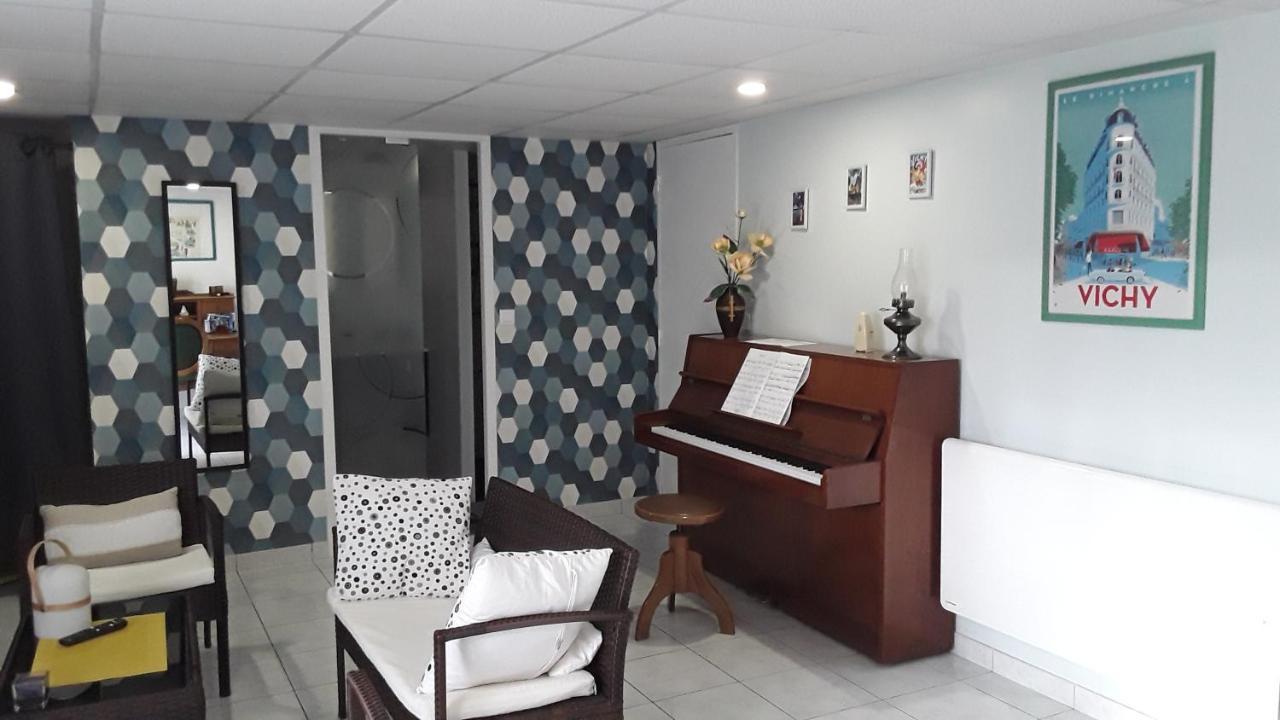 Suite Hauteurs De Vichy Creuzier-le-Vieux المظهر الخارجي الصورة
